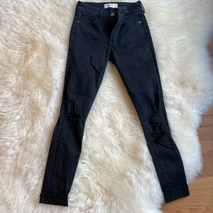 Abercrombie and Fitch super skinny midrise stretch jeans size 25… Black ￼